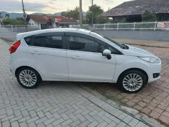 Carro/Camioneta - FORD - Fiesta - TIT./TIT.Plus 1.6 16V Flex Aut. - 2015
