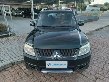 Carro/Camioneta - MITSUBISHI - Pajero - TR4 2.0/ 2.0 Flex 16V 4x4 Aut. - 