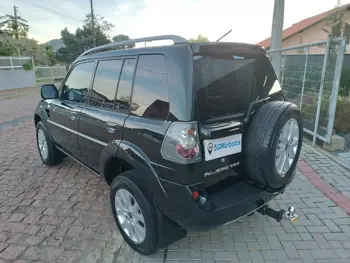 Carro/Camioneta - MITSUBISHI - Pajero - TR4 2.0/ 2.0 Flex 16V 4x4 Aut. - 