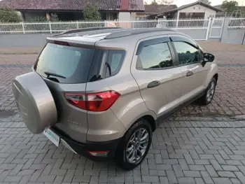 Carro/Camioneta - FORD - EcoSport - FREESTYLE 1.6 16V Flex 5p - 2014