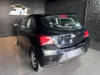 Carro/Camioneta - GM - CHEVROLET - ONIX - HATCH LT 1.0 8V FlexPower 5p Mec. - 2019