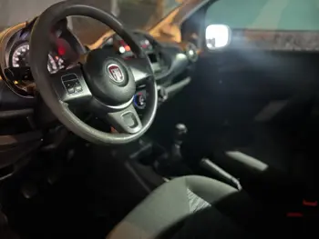 Carro/Camioneta - FIAT - UNO - ATTRACTIVE 1.0 Flex 6V 5p - 2017