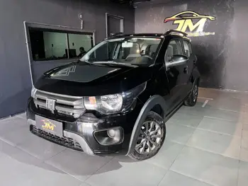 Carro/Camioneta - FIAT - MOBI - TREKKING 1.0 Flex 5p. - 2022
