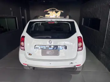 Carro/Camioneta - RENAULT - DUSTER - Dynamique 1.6 Flex 16V Mec. - 2015