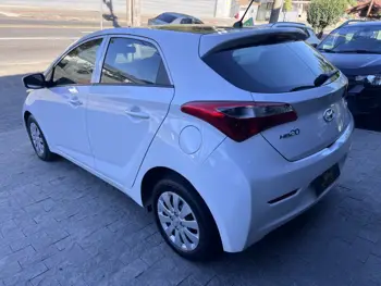 Carro/Camioneta - HYUNDAI - HB20 - Comf./C.Plus/C.Style 1.0 Flex 12V - 2015