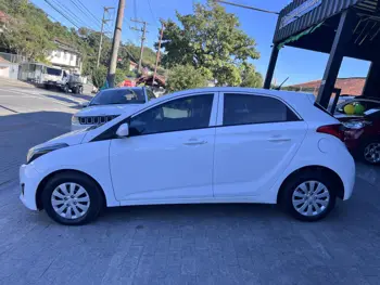 Carro/Camioneta - HYUNDAI - HB20 - Comf./C.Plus/C.Style 1.0 Flex 12V - 2015