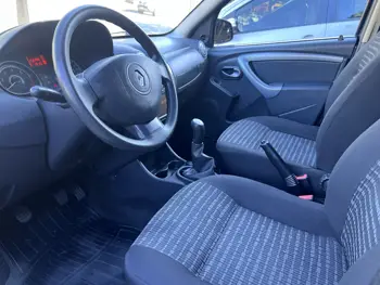 Carro/Camioneta - RENAULT - SANDERO - Authentique Hi-Flex 1.0 16V 5p - 2014