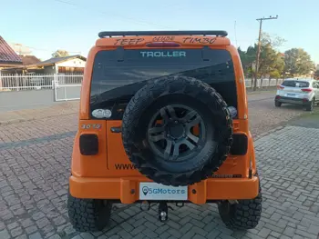 Carro/Camioneta - TROLLER - T-4 - 4x4 3.0 TB Int. Cap. Rígida Diesel - 2012