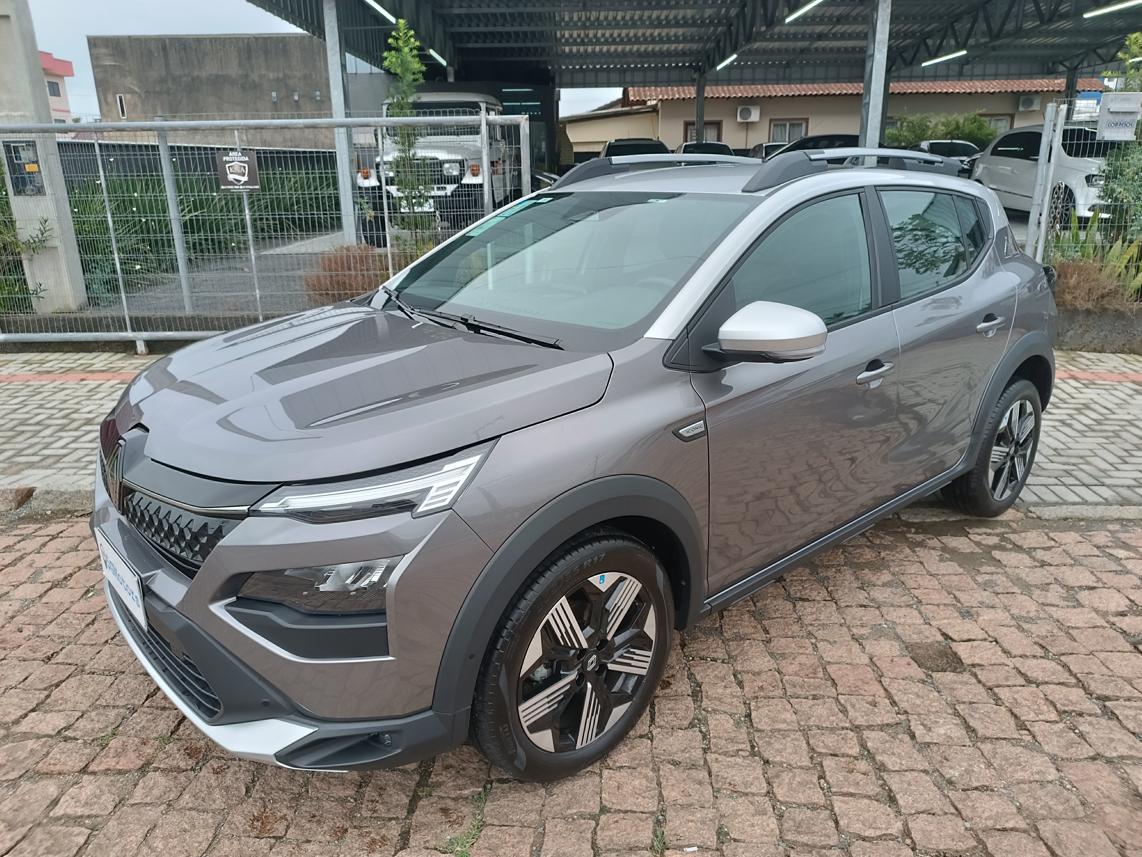 Carro/Camioneta - RENAULT - Kardian - Iconic 1.0 TB 12V 5p Aut. - 2026