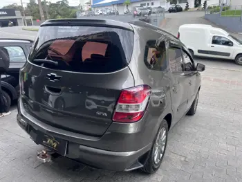 Carro/Camioneta - GM - CHEVROLET - SPIN - ADVANTAGE 1.8 8V Econo.Flex 5p Aut. - 2014
