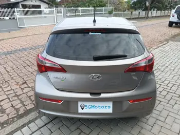 Carro/Camioneta - HYUNDAI - HB20 - Comf./C.Plus/C.Style 1.0 Flex 12V - 2017