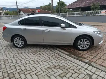 Carro/Camioneta - HONDA - Civic - Sedan LXR 2.0 Flexone 16V Aut. 4p - 2014