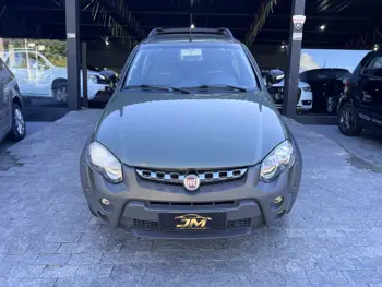 Carro/Camioneta - FIAT - Strada - Adventure1.8/ 1.8 LOCKER Flex CD - 2013