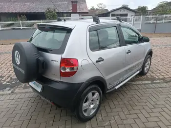 Carro/Camioneta - VW - VOLKSWAGEN - CROSSFOX - 1.6 Mi Total Flex 8V 5p - 2008