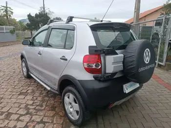 Carro/Camioneta - VW - VOLKSWAGEN - CROSSFOX - 1.6 Mi Total Flex 8V 5p - 2008