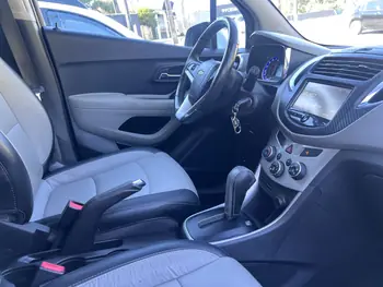 Carro/Camioneta - GM - CHEVROLET - TRACKER - LTZ 1.8 16V Flex 4x2 Aut. - 2015