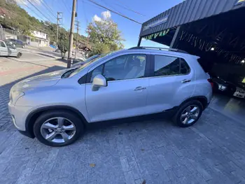 Carro/Camioneta - GM - CHEVROLET - TRACKER - LTZ 1.8 16V Flex 4x2 Aut. - 2015