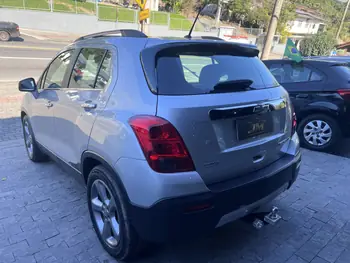Carro/Camioneta - GM - CHEVROLET - TRACKER - LTZ 1.8 16V Flex 4x2 Aut. - 2015
