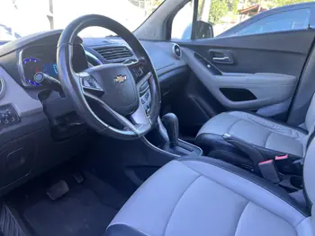 Carro/Camioneta - GM - CHEVROLET - TRACKER - LTZ 1.8 16V Flex 4x2 Aut. - 2015
