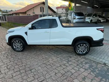 Carro/Camioneta - FIAT - Strada - Freedom 1.3 Flex 8V  CS Plus - 2021