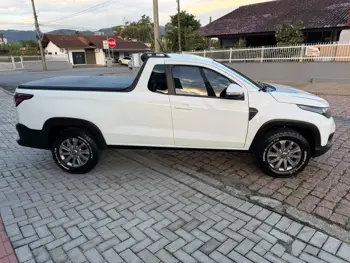 Carro/Camioneta - FIAT - Strada - Freedom 1.3 Flex 8V  CS Plus - 2021