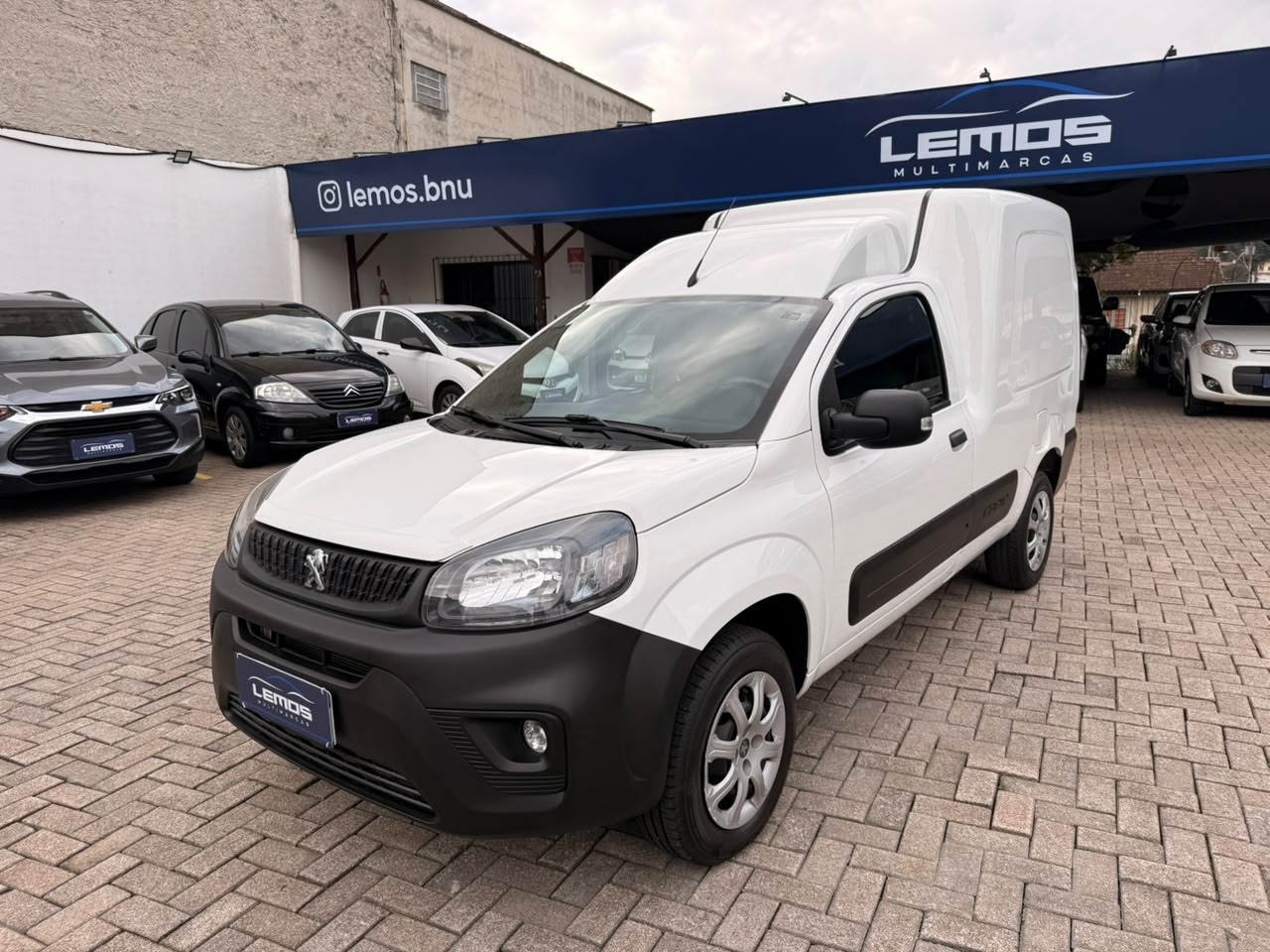 Carro/Camioneta - PEUGEOT - Partner - Rapid Busin. Pack 1.4 Flex Mec. - 2025