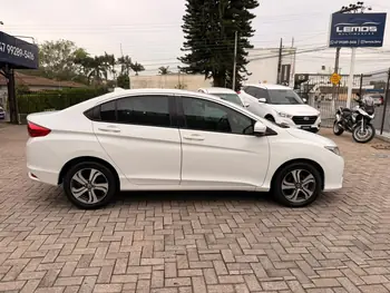 Carro/Camioneta - HONDA - CITY - Sedan LX 1.5 Flex 16V 4p Aut. - 2015