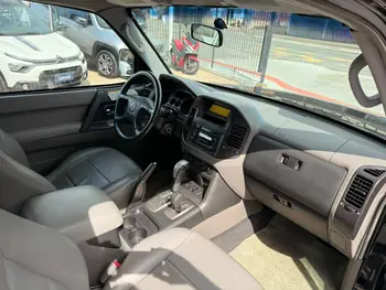 Carro/Camioneta - MITSUBISHI - Pajero - GLS HPE/HPE Full 3.8 233cv 5p Aut - 2005