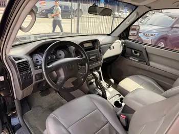 Carro/Camioneta - MITSUBISHI - Pajero - GLS HPE/HPE Full 3.8 233cv 5p Aut - 2005