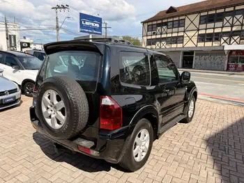 Carro/Camioneta - MITSUBISHI - Pajero - GLS HPE/HPE Full 3.8 233cv 5p Aut - 2005