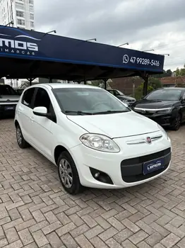 Carro/Camioneta - FIAT - Palio - ATTRA./ITÁLIA 1.4 EVO F.Flex 8V 5p - 2015