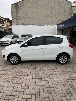 Carro/Camioneta - FIAT - Palio - ATTRA./ITÁLIA 1.4 EVO F.Flex 8V 5p - 2015
