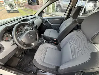 Carro/Camioneta - RENAULT - DUSTER - Dynamique 1.6 Flex 16V Mec. - 2014