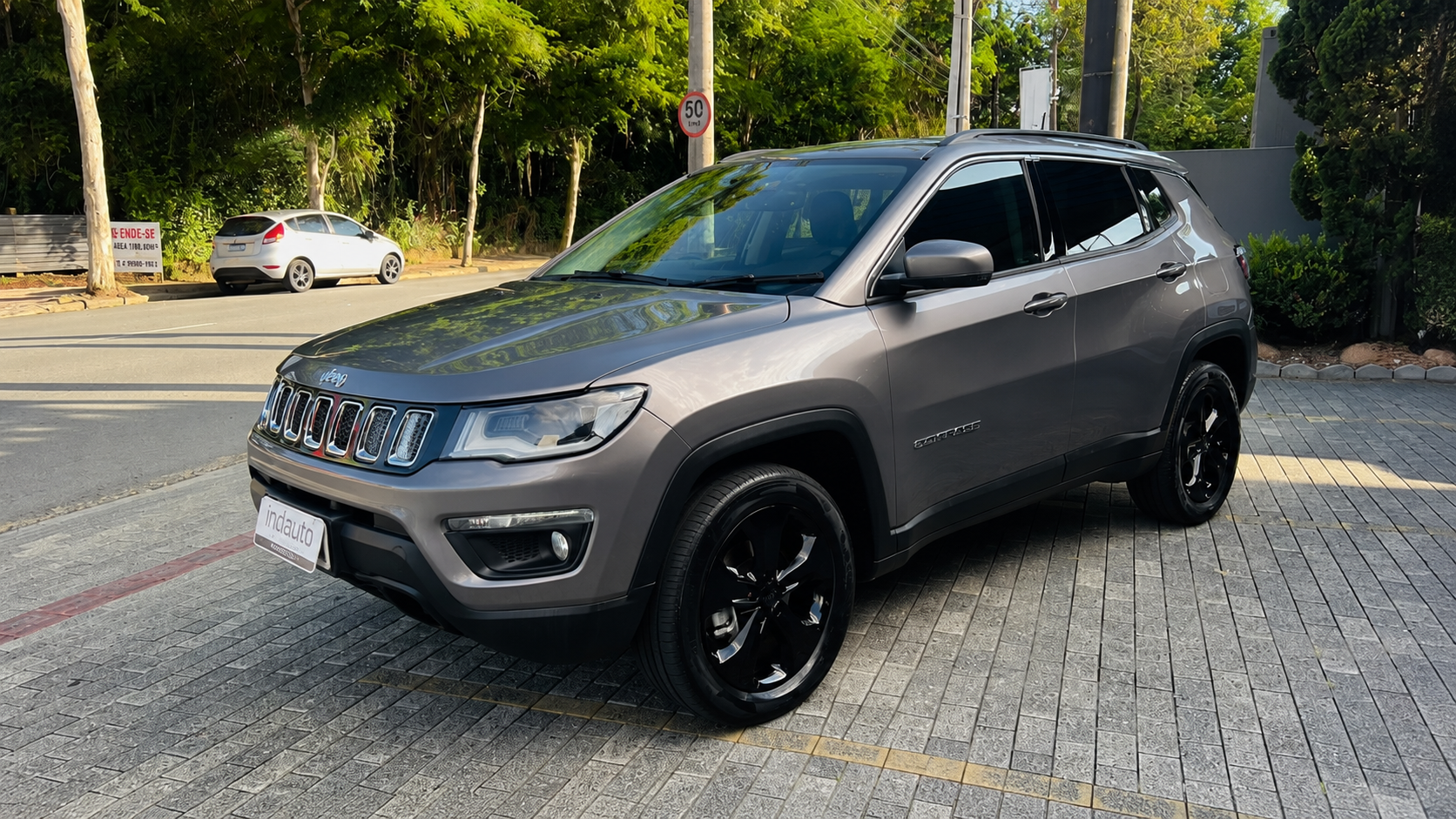 Carro/Camioneta - JEEP - COMPASS - LONGITUDE 2.0 4x4 Dies. 16V Aut. - 2018