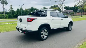 Carro/Camioneta - FIAT - Toro - Volcano 2.0 16V 4x4 TB Diesel Aut. - 2022