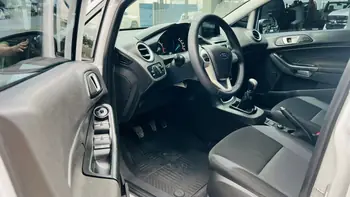 Carro/Camioneta - FORD - Fiesta - SEL 1.6 16V Flex Mec. 5p - 2018
