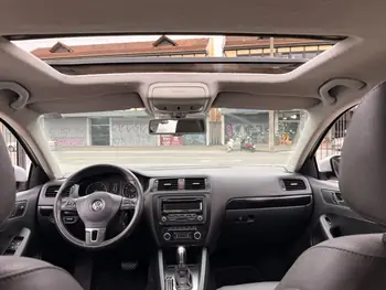 Carro/Camioneta - VW - VOLKSWAGEN - JETTA - Comfortline 2.0 T.Flex 8V 4p Tipt. - 2012