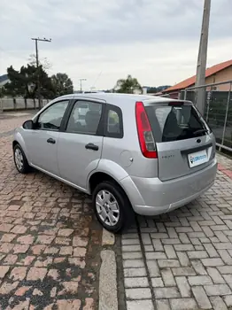 Carro/Camioneta - FORD - Fiesta - 1.6 8V Flex/Class 1.6 8V Flex 5p - 2012