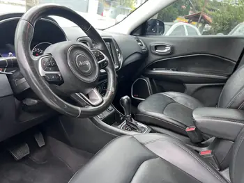 Carro/Camioneta - JEEP - COMPASS - LONGITUDE 2.0 4x2 Flex 16V Aut. - 2021