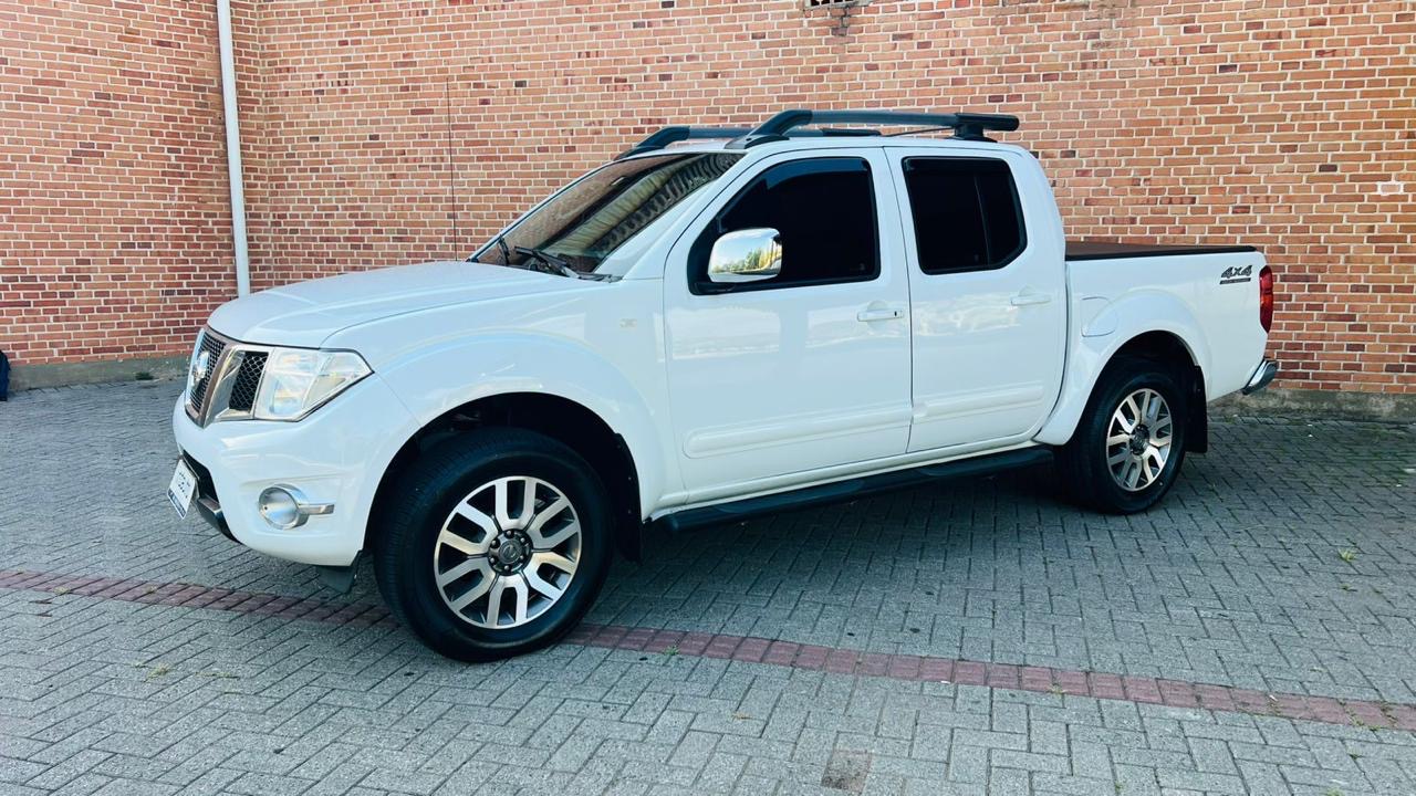 Carro/Camioneta - NISSAN - Frontier - SL CD 4x4 2.5TB Diesel Aut - 2015