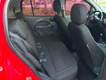 Carro/Camioneta - FIAT - UNO - VIVACE/RUA 1.0 EVO Fire Flex 8V 5p - 2015
