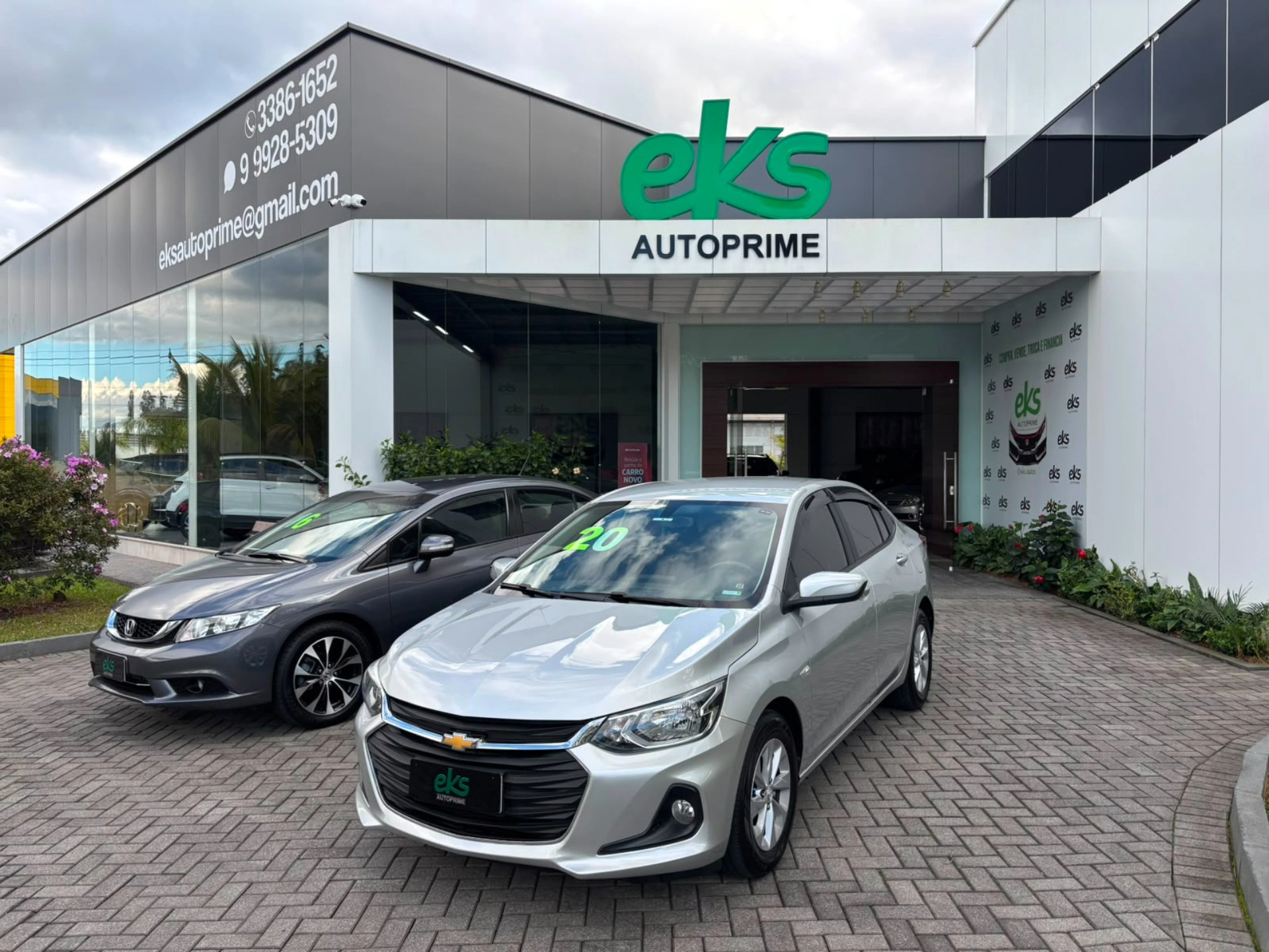 Carro/Camioneta - GM - CHEVROLET - ONIX - SED. Plus PREM. 1.0 12V TB Flex Aut - 2020