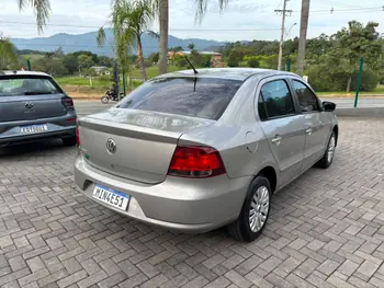 Carro/Camioneta - VW - VOLKSWAGEN - VOYAGE - 1.0/1.0 City Mi Total Flex 8V 4p - 2011