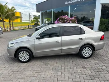 Carro/Camioneta - VW - VOLKSWAGEN - VOYAGE - 1.0/1.0 City Mi Total Flex 8V 4p - 2011
