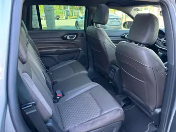 Carro/Camioneta - JEEP - Commander - Overland T270 1.3 TB Flex Aut. - 2025