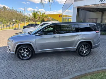 Carro/Camioneta - JEEP - Commander - Overland T270 1.3 TB Flex Aut. - 2025