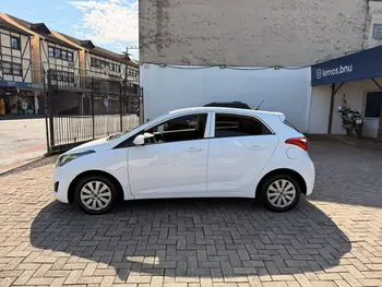 Carro/Camioneta - HYUNDAI - HB20 - Comf./C.Plus/C.Style 1.0 Flex 12V - 2014