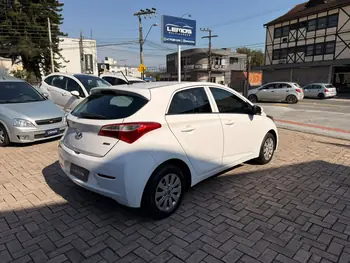 Carro/Camioneta - HYUNDAI - HB20 - Comf./C.Plus/C.Style 1.0 Flex 12V - 2014