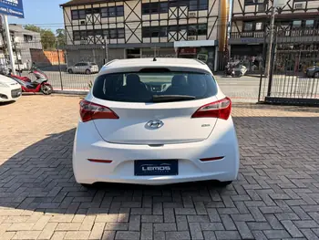 Carro/Camioneta - HYUNDAI - HB20 - Comf./C.Plus/C.Style 1.0 Flex 12V - 2014