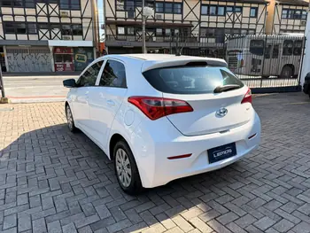 Carro/Camioneta - HYUNDAI - HB20 - Comf./C.Plus/C.Style 1.0 Flex 12V - 2014